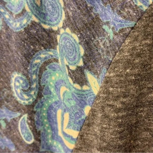 Lularoe Randy tee - Picture 3 of 6